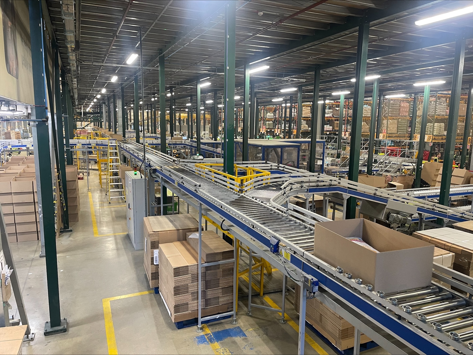 How do dynamic rules-based algorithms optimise your warehouse?