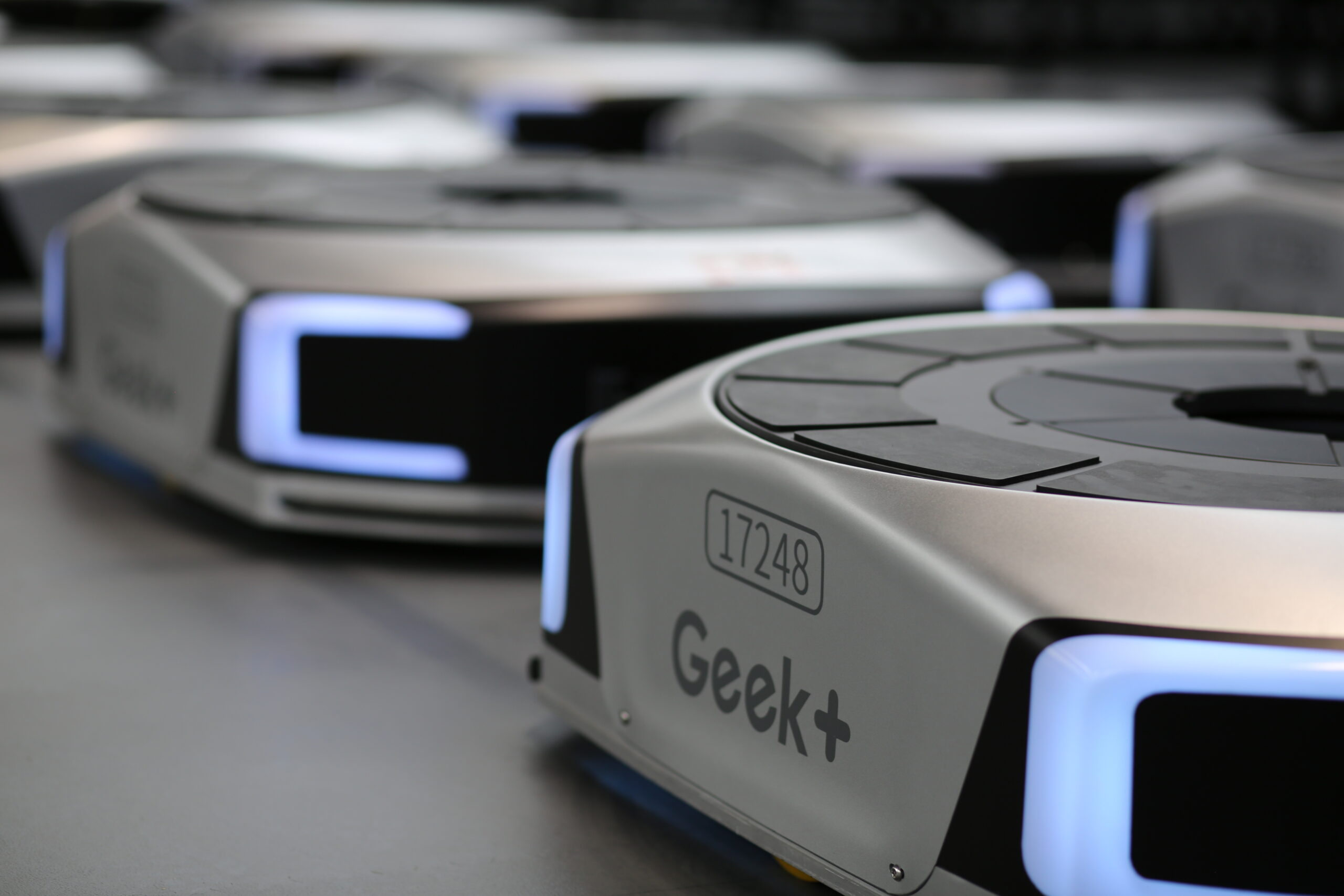 Logistics trends for 2026: mobile robots go mainstream
